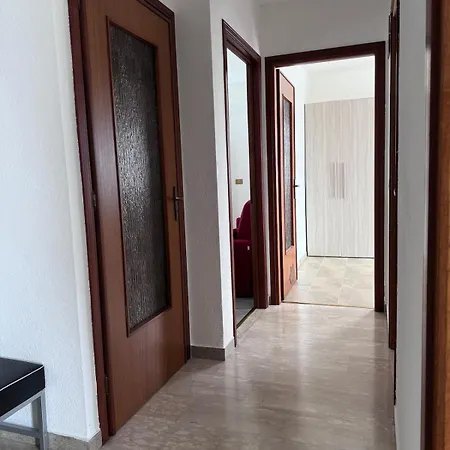 Casa Ex Bar Fiolet Apartment Gignod