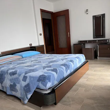 Casa Ex Bar Fiolet Apartment *