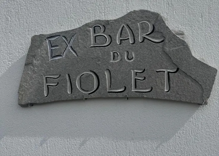 Casa Ex Bar Fiolet Lejlighed Gignod